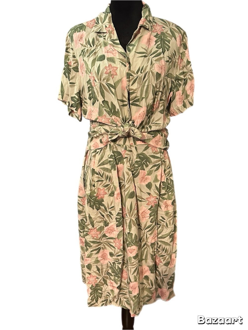 Sag Harbor Vintage Two-Piece Set. Skirt and Top. Size Large